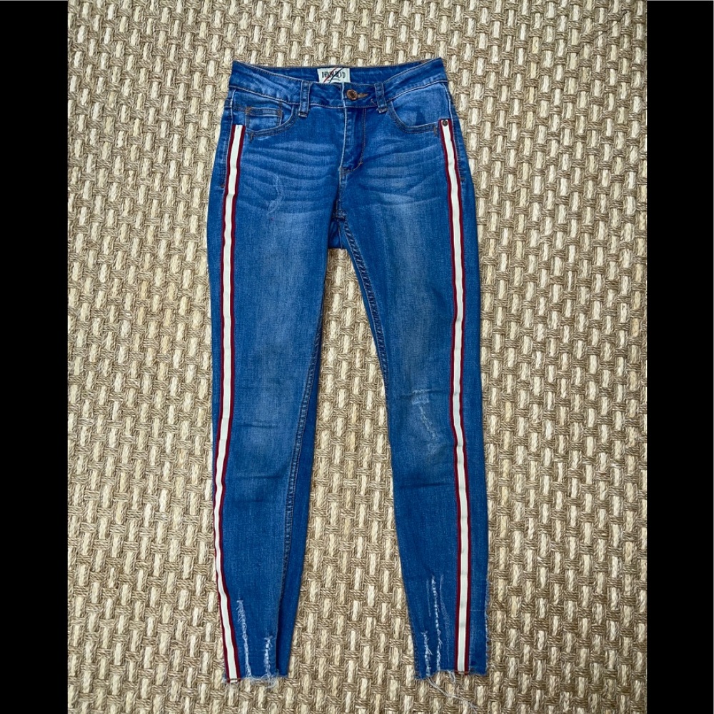 Denim BLVD. Los Angeles Med. Blue Jeans Side Stripes, Women’s Jr. Size 00